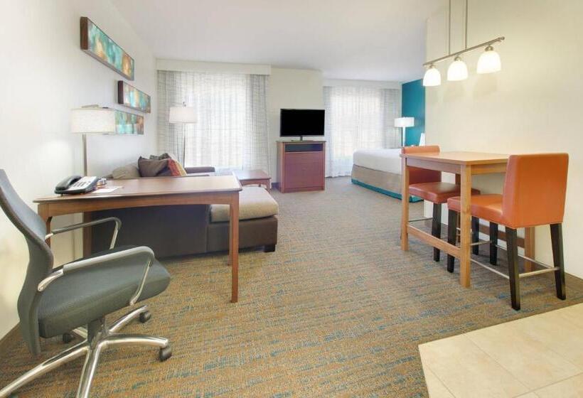 キングサイズベッドのスイートルーム, Residence Inn Midland