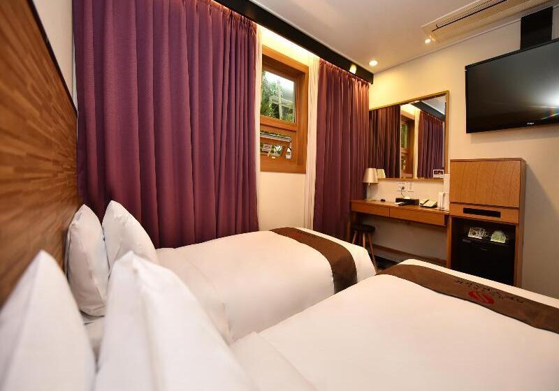 Номер Стандарт, Skypark Myeongdong 1