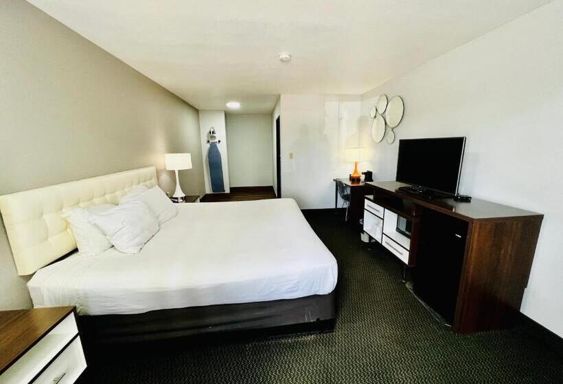 带大床的标准间, Studio 6 Suites Flagstaff Az