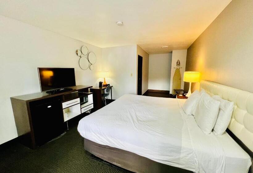 带大床的标准间, Studio 6 Suites Flagstaff Az