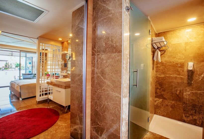 Standard swim-up room, Sherwood Blue Belek - Adults Only