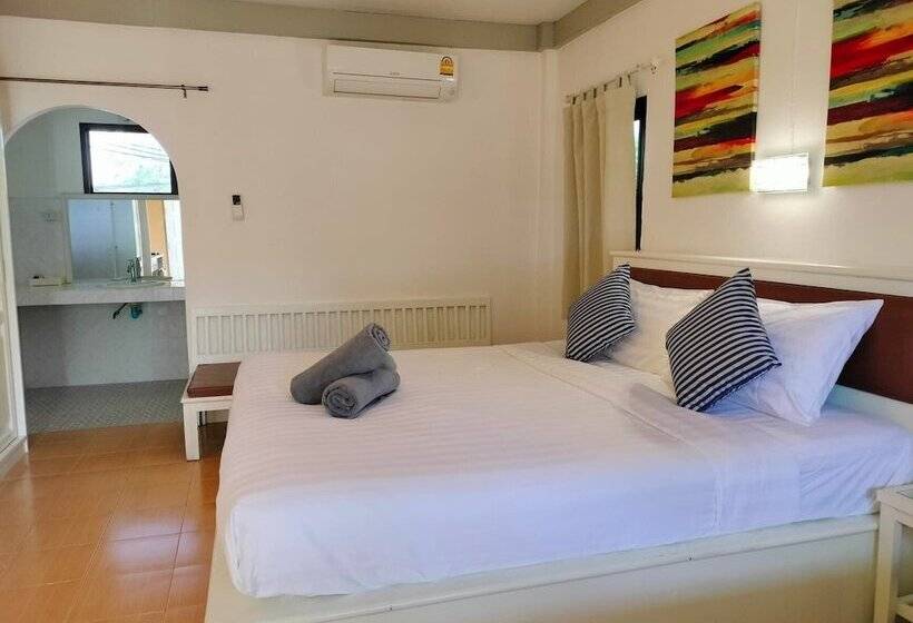 디럭스 방갈로, Bay Beach Resort