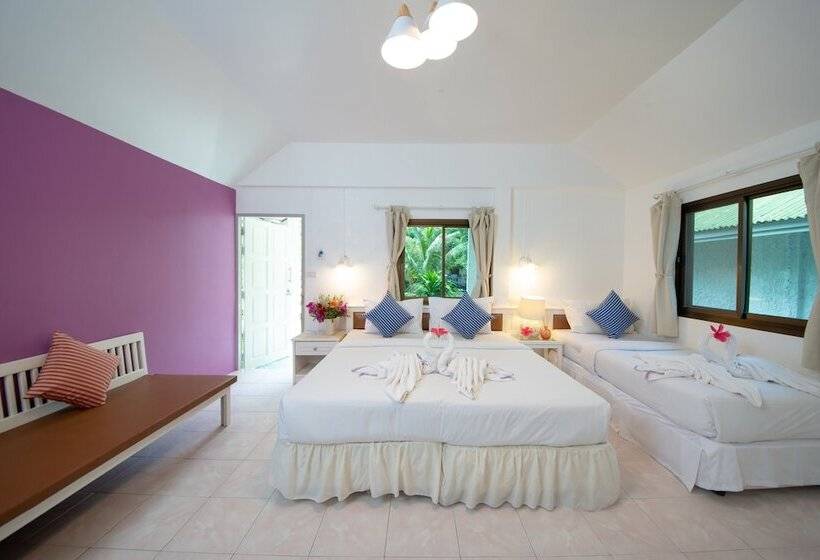 디럭스 방갈로, Bay Beach Resort