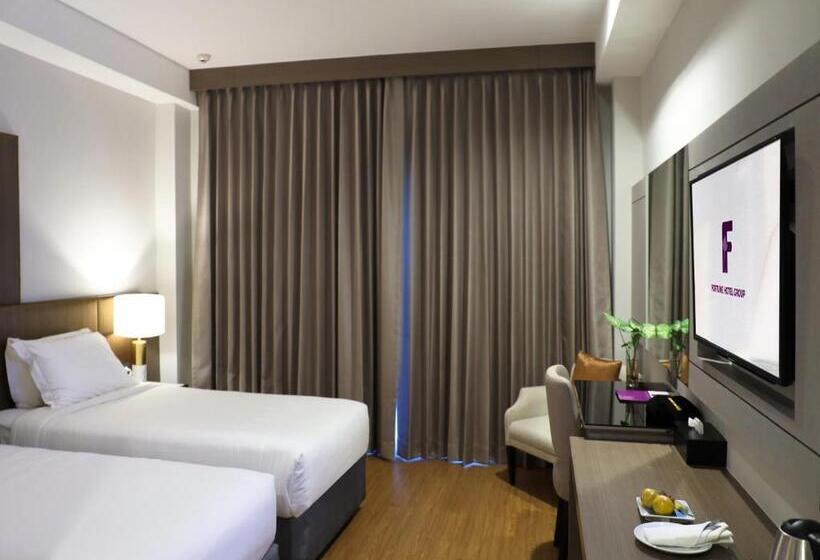 Номер Стандарт Вид на Бассейн, Fortune River View Hotel Nakhon Phanom