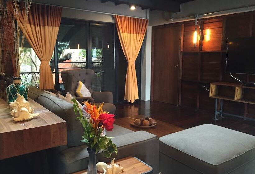 سوییت, Koh Tao Cabana