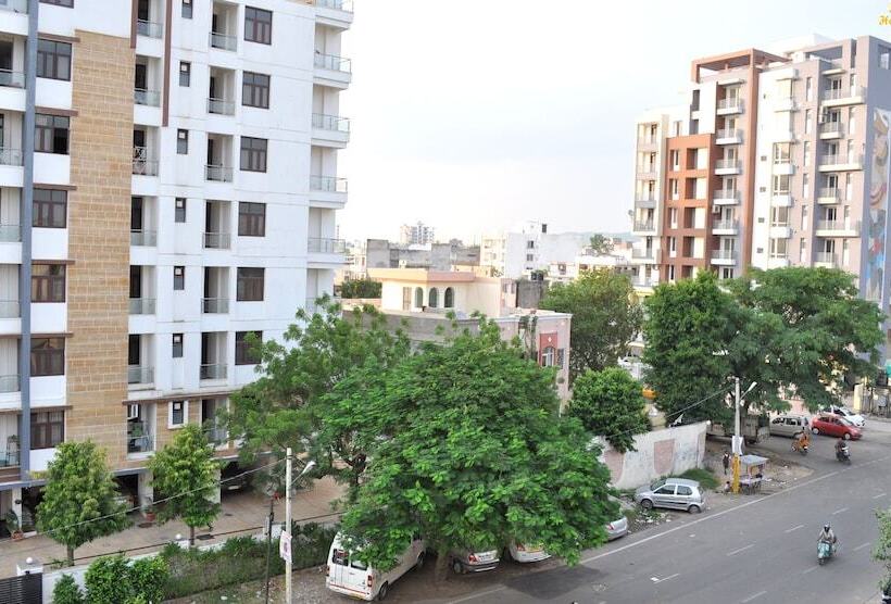 اتاق لوکس, Raghuraj Palace