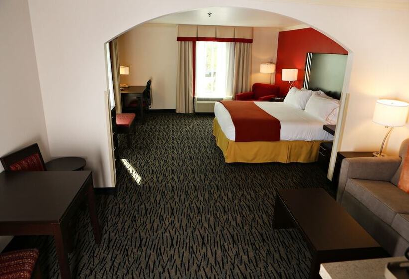 סוויטה, Holiday Inn Express Hotel & Suites   Sumter, An Ihg