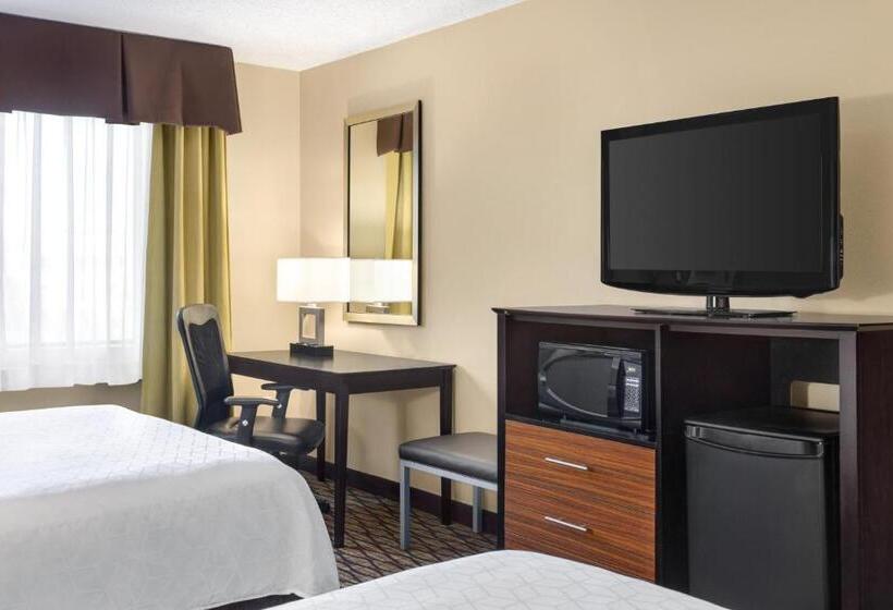 장애인을 위한 스탠다드 룸, Holiday Inn Express Hotel & Suites Edmond, An Ihg