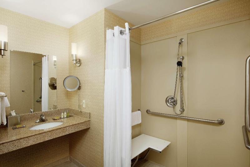 Стандартный Номер Кровать Кинг, Doubletree By Hilton Richmond Airport
