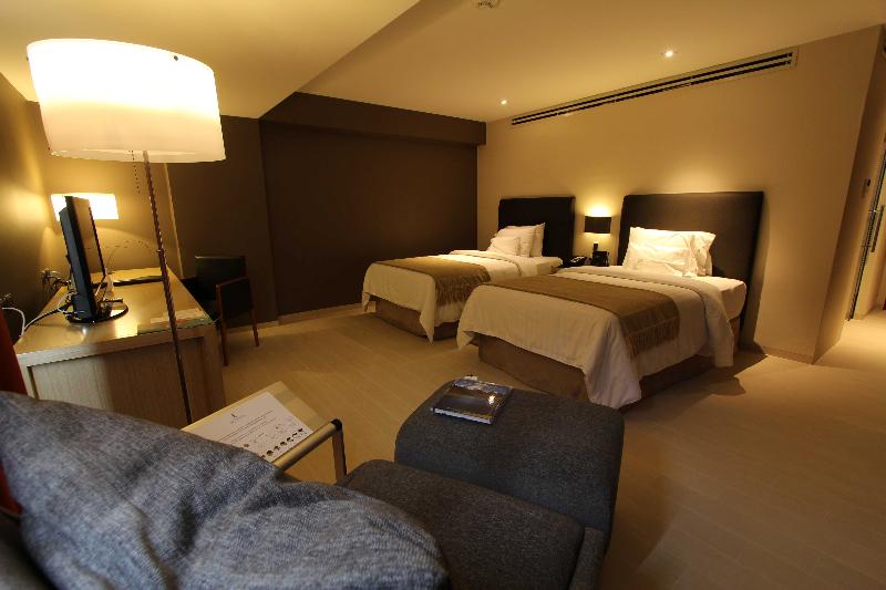 Номер Стандарт Кровать Кинг Адаптированный для Инвалидов, Holiday Inn Express Hocking Hills Logan, An Ihg