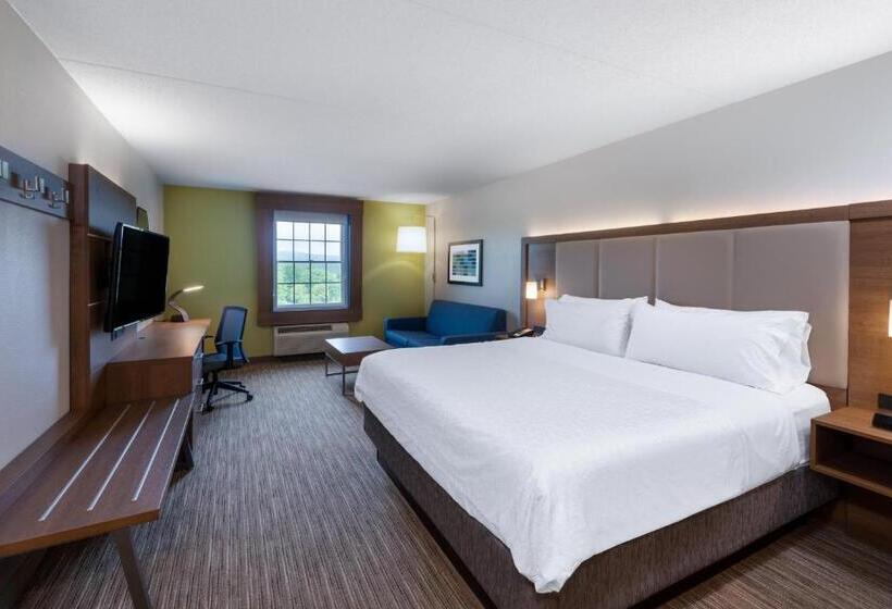 Стандартный Номер Кровать Кинг, Holiday Inn Express State College At Williamsburg Square, An Ihg