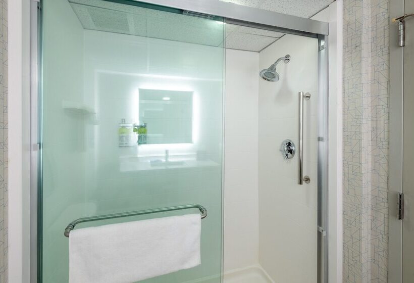 Номер Стандарт 2 Двуспальные Кровати, Holiday Inn Express State College At Williamsburg Square, An Ihg