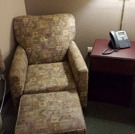 ２ダブルベッドのスタンダードルーム, Gurnee Motel