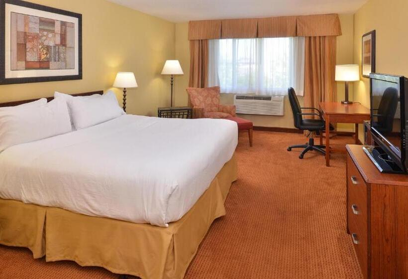장애인을 위한 스위트, Holiday Inn Stevens Point   Convention Center, An Ihg