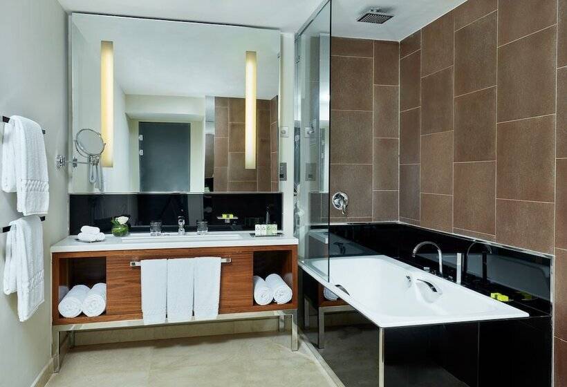 سوییت با چشم‌انداز دریا, Intercontinental Doha The City, An Ihg