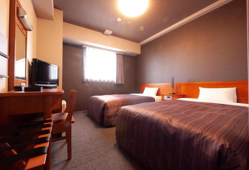 Номер Комфорт, Route Inn Kanazawa Ekimae