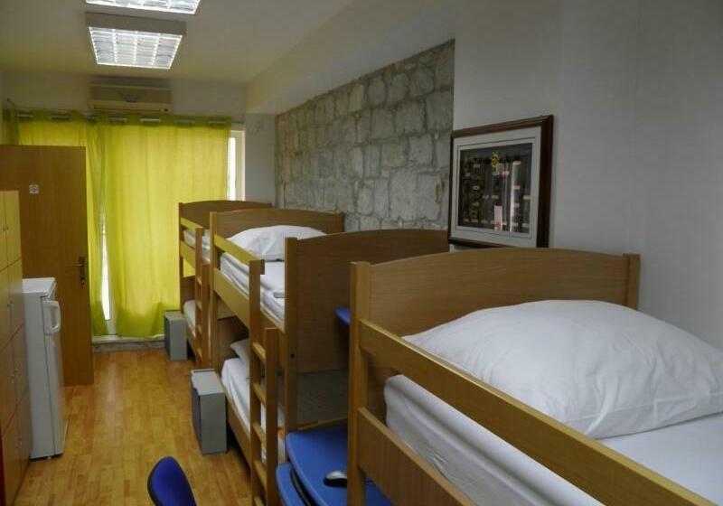 공동 객실, Hostel Split
