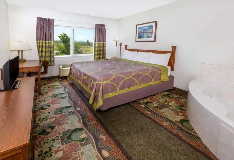 Люкс Deluxe Кровать Кинг, Super 8 By Wyndham Central Pt Medford