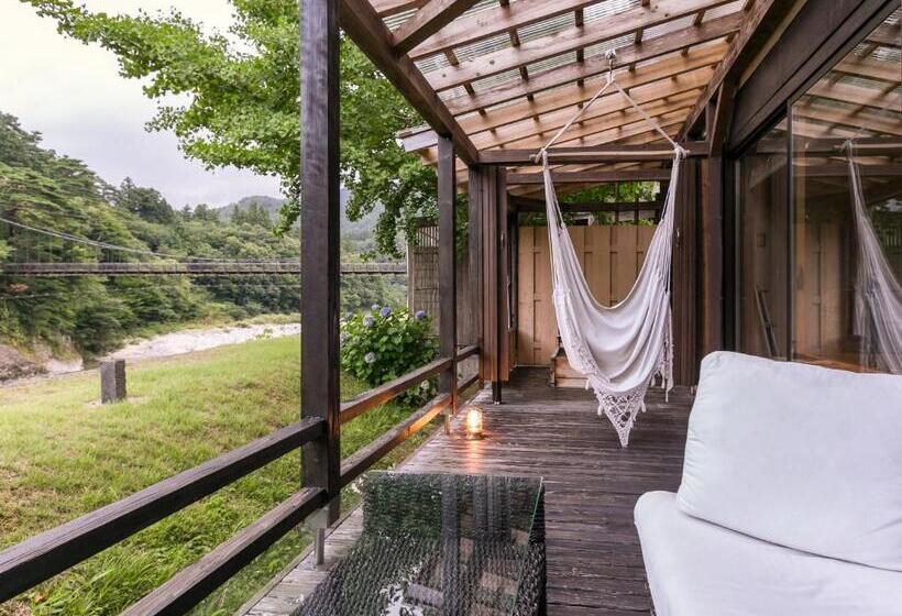 Family Suite, Takanosukan