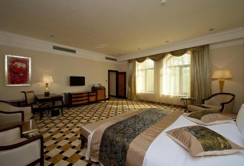 套房, Royal Tulip Almaty