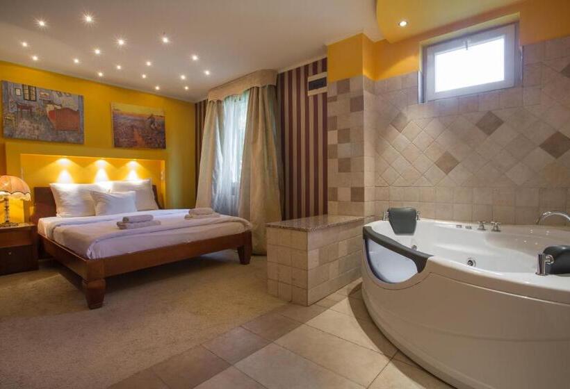 סוויטת ג'וניור, Garni Hotel Garson Lux Ns