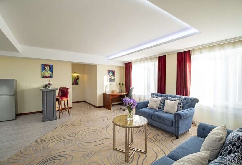 Suite Deluxe, Kempinski Hotel Khan Palace