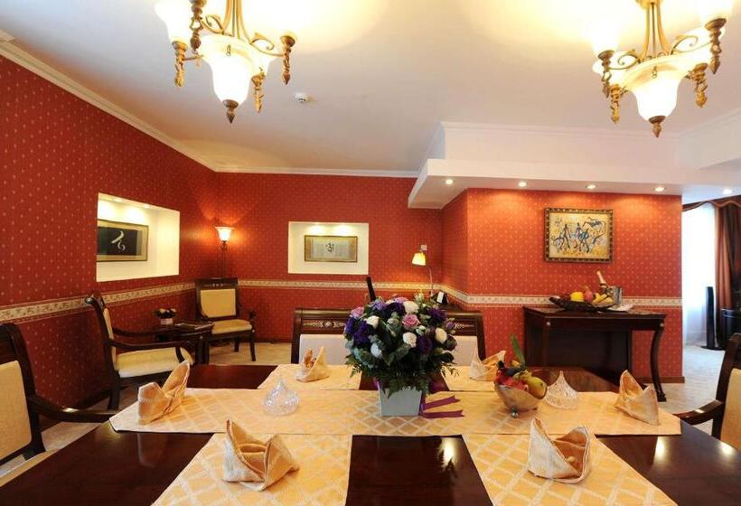 Suite Presidencial, Kempinski Hotel Khan Palace