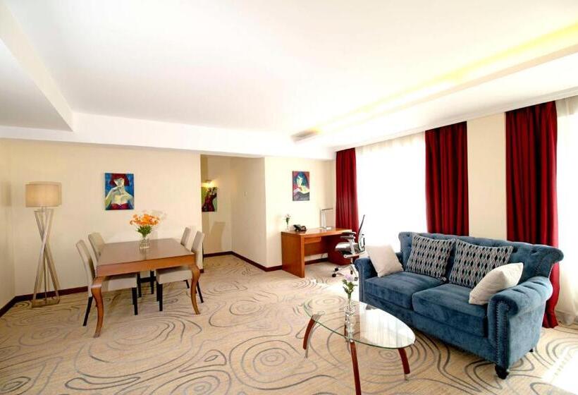 Suite Superior, Kempinski Hotel Khan Palace