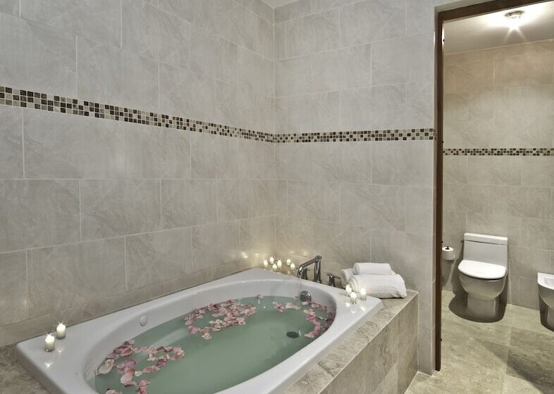 سوئیت پرزیدنت, Ciqala Suites Hotel   San Juan