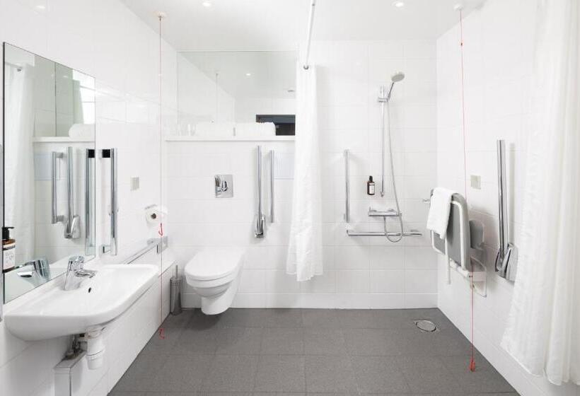 Номер Стандарт Адаптированный для Инвалидов, Point A Hotel London Kings Cross – St Pancras