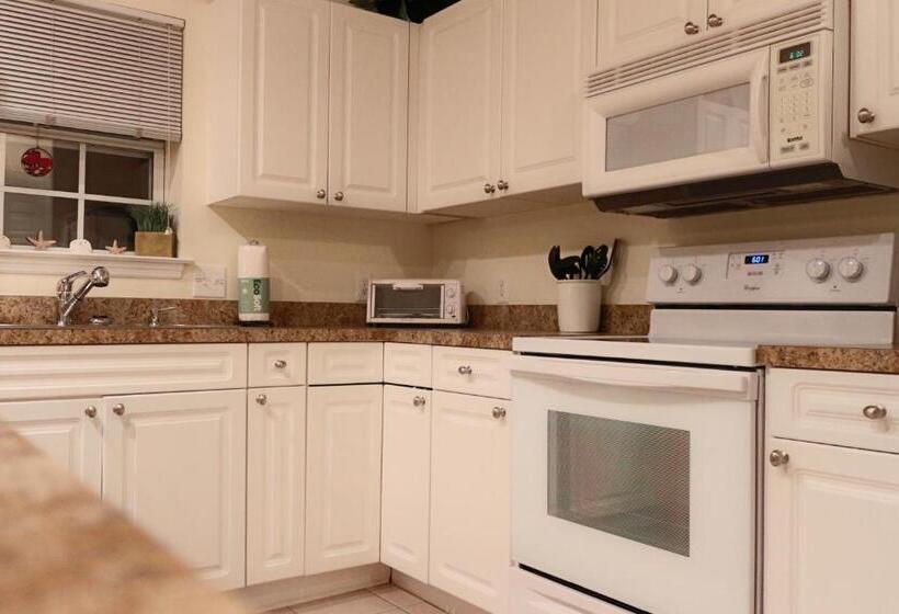Вилла 3 Спальни, Myrtlewood Villas
