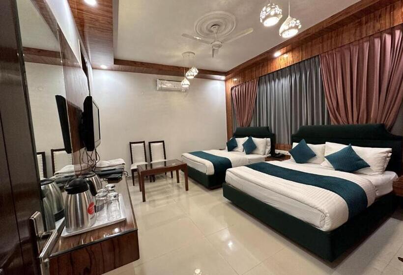 جناح جونيور عائلى, Baba Deluxe At New Delhi Railway Station  By Rcg Hotels
