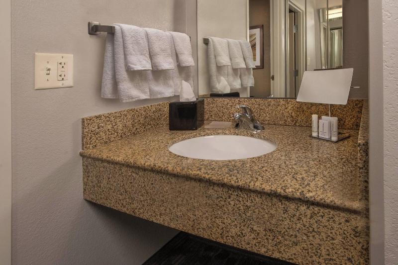 Номер Стандартный Кровать Куин, Courtyard By Marriott Dulles Town Center