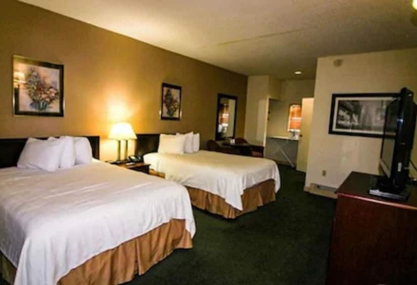 Номер Стандарт 2 Двуспальные Кровати, Fairbridge Inn And Suites West Point