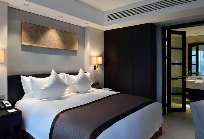 Номер Superior, Howard Johnson Ifc Plaza Ningbo
