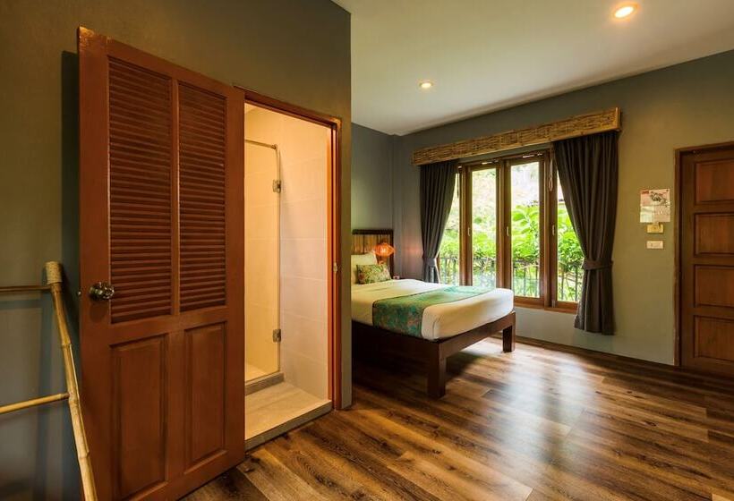Номер Deluxe с Балконом, Railay Phutawan Resort
