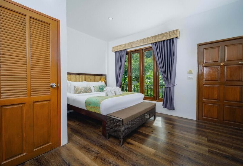 Номер Deluxe с Балконом, Railay Phutawan Resort