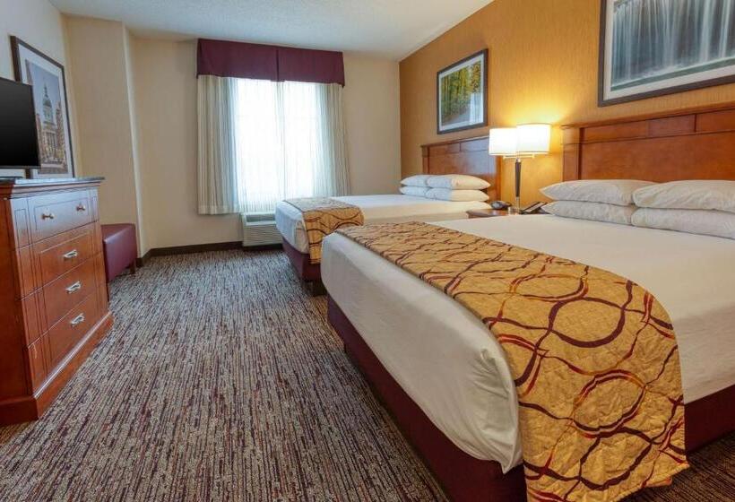 高级套房, Drury Inn & Suites Indianapolis Northeast