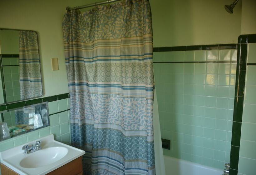 Номер Стандарт 2 Двуспальные Кровати, Potomac River Motel