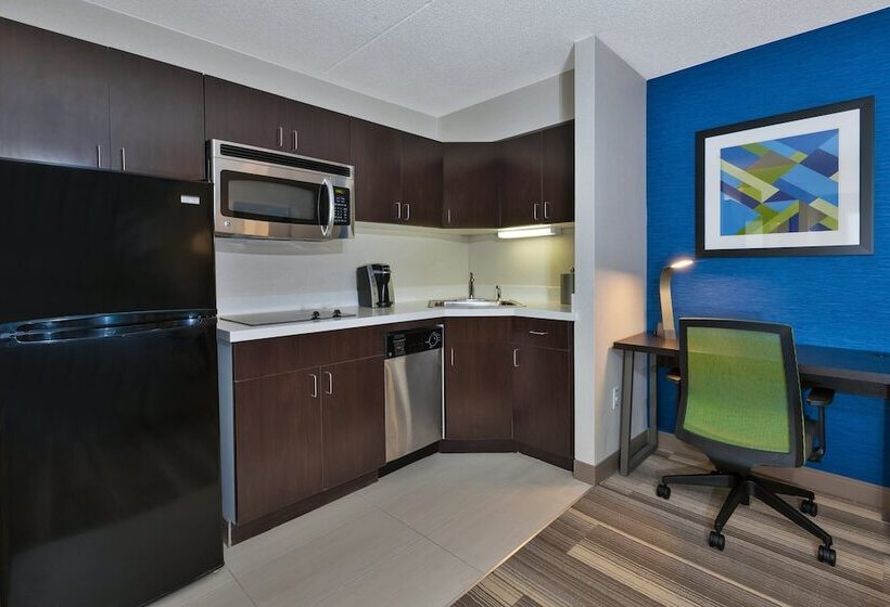 Люкс, Holiday Inn Express Blacksburg, An Ihg