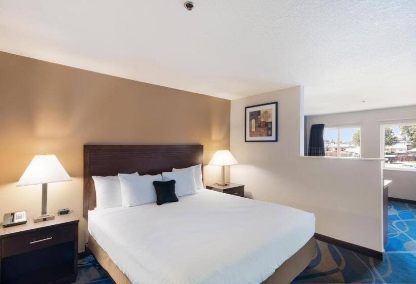 Люкс Адаптированный для Инвалидов, Red Lion Inn & Suites Kennewick Tri Cities