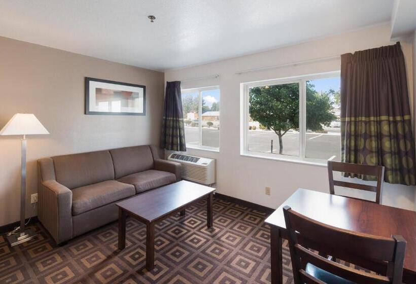 Стандартный Номер Кровать Кинг, Red Lion Inn & Suites Kennewick Tri Cities
