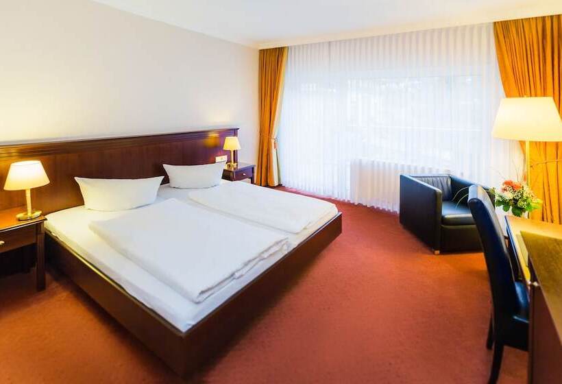 バルコニー付きスタンダードルーム, Villa Marburg Im Park