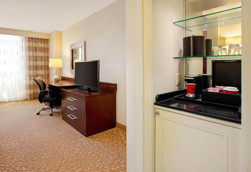 标准间, Milwaukee Marriott Downtown