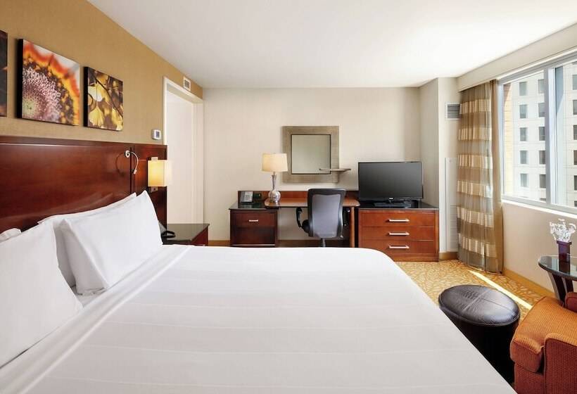 带城市景观的优质房间, Milwaukee Marriott Downtown