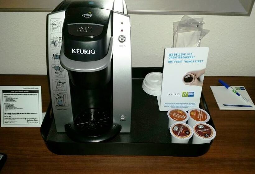 Люкс Адаптированный для Инвалидов, Holiday Inn Express Hotel & Suites Clifton Park, An Ihg