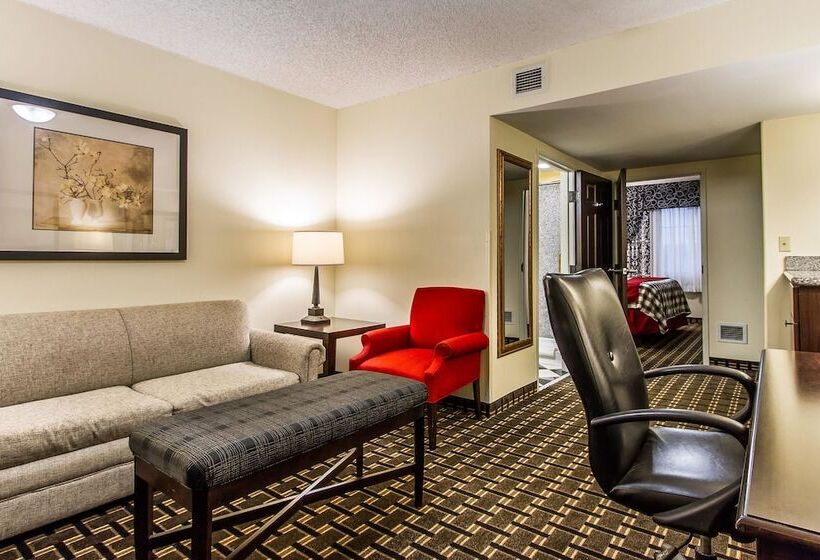 스위트, Evangeline Downs Hotel, Ascend Hotel Collection