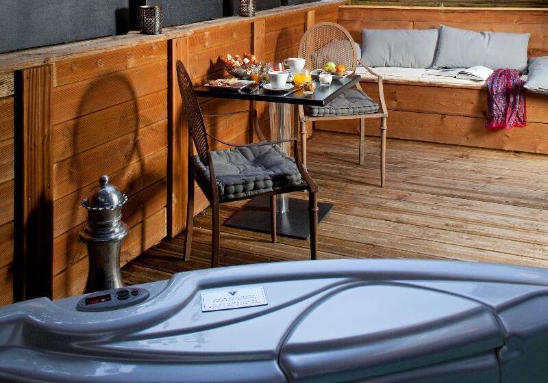 Номер Deluxe с Гидромассажем, Le Boutique Hotel & Spa