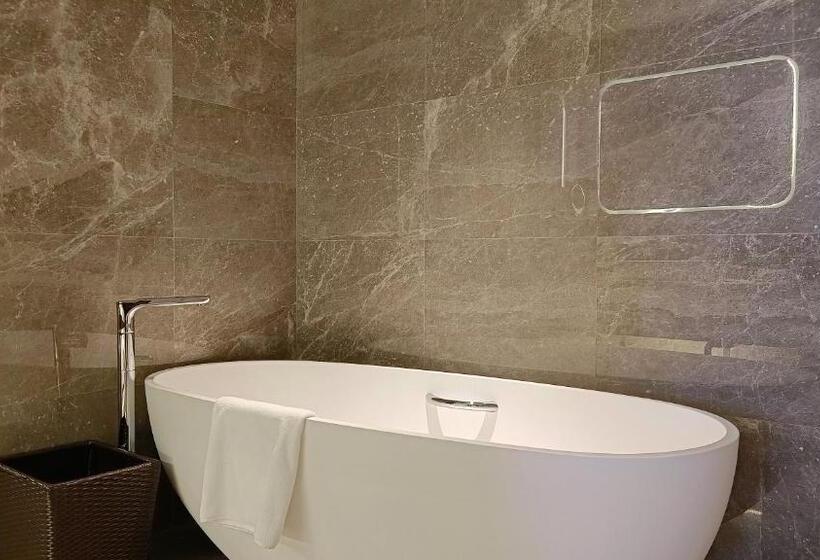 Президентский Люкс, Crowne Plaza Hohhot City Center