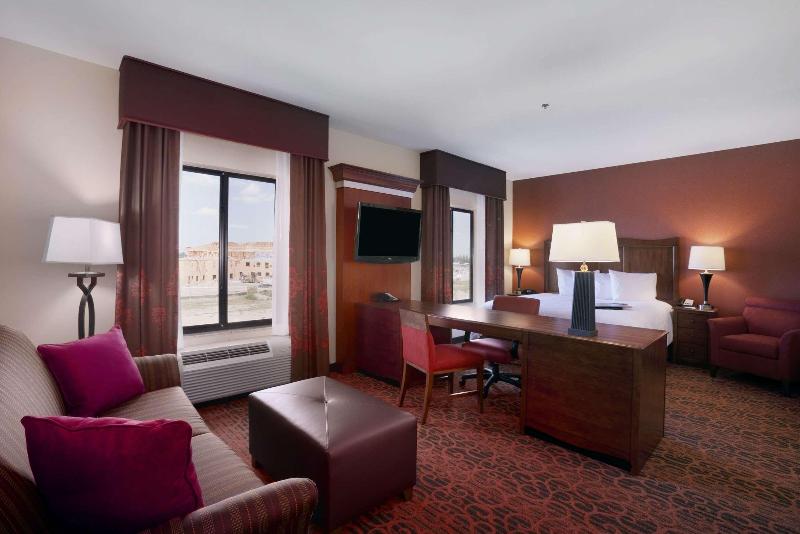 Студио Стандарт Кровать Кинг, Hampton Inn & Suites Williston